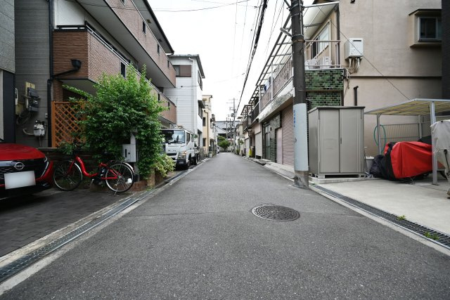 リーブルガーデン緑3丁目新築戸建｜２SLDK+駐車1台可の周辺|落ち着いた雰囲気の住宅街に位置しており、静かで暮らしやすい住環境が魅力です。