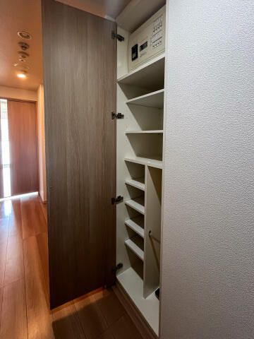 スカイコート上野稲荷町の収納