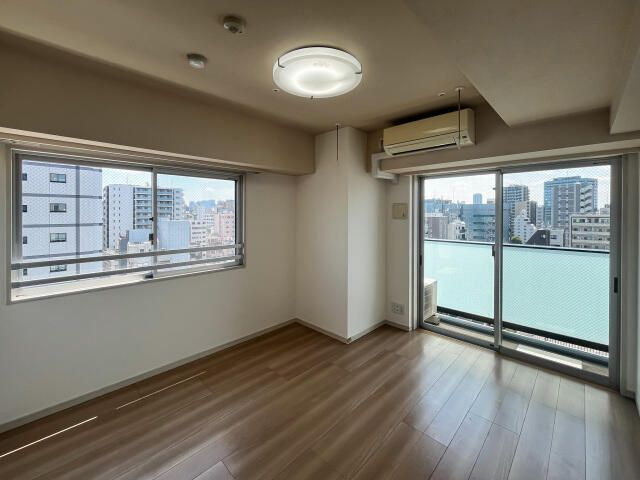 スカイコート上野稲荷町の居間・リビング