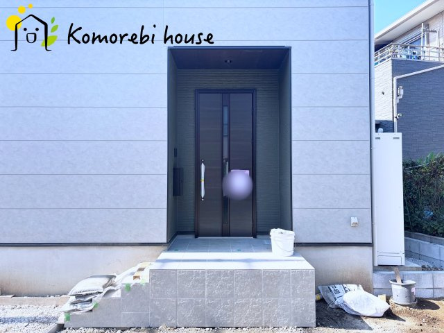 さいたま市見沼区島町　1期　新築一戸建て　CRAFT PIT　01の玄関|26.10.9