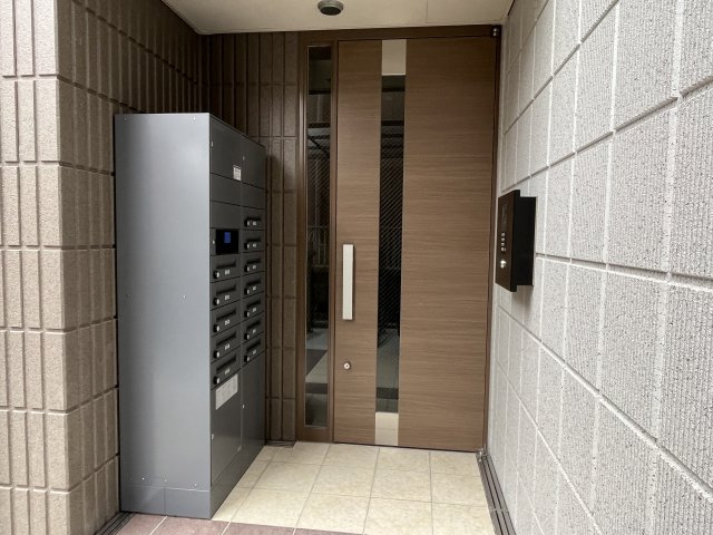 アルムヨシダのエントランス