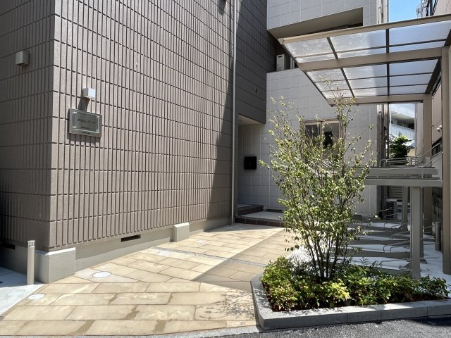 アルムヨシダのエントランス