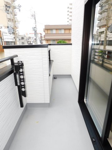 名古屋市瑞穂区船原町１丁目の新築一戸建のバルコニー|◇バルコニー◇　　陽当り良好なワイドバルコニー♪