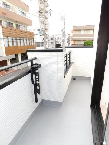 名古屋市瑞穂区船原町１丁目の新築一戸建のバルコニー|◇バルコニー◇　　２階と３階に２ヶ所完備♪