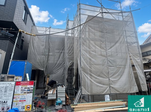 高石市千代田　第1期　新築一戸建ての外観|周辺は落ち着いた街並みの住宅地！子育てがしやすい住環境です！まだ未完成ですが、現地でしかわからない事もございます。是非一度ご覧ください。
