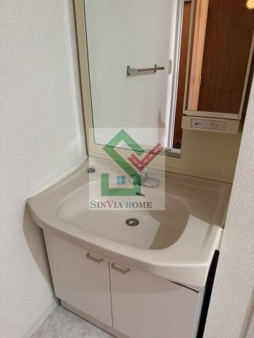 ガーデンコート清瀬1号棟の独立洗面台