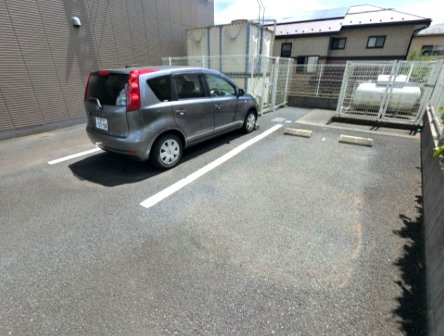 アビタシオンの駐車場