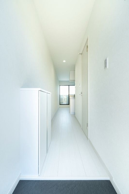【玄関】 | tj residence KIYOSE | ゆったりとした玄関です