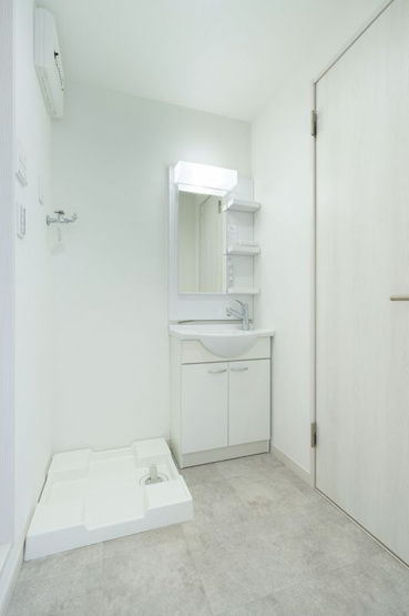 【洗面所】 | tj residence KIYOSE | スペースが確保できる洗面所です
