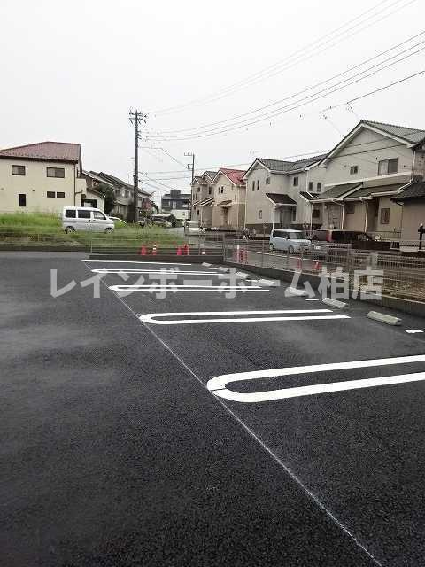 【仲介手数料：50％OFF】対象物件！の駐車場|カースペースがあります