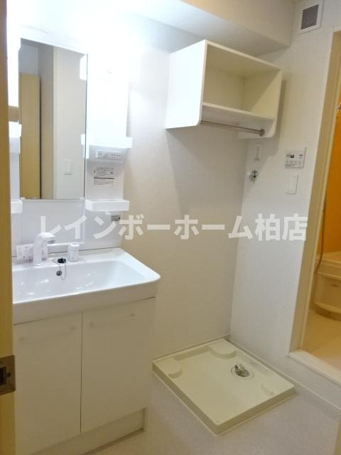 【仲介手数料：50％OFF】対象物件！の洗面所|シャワー付き洗面台です
