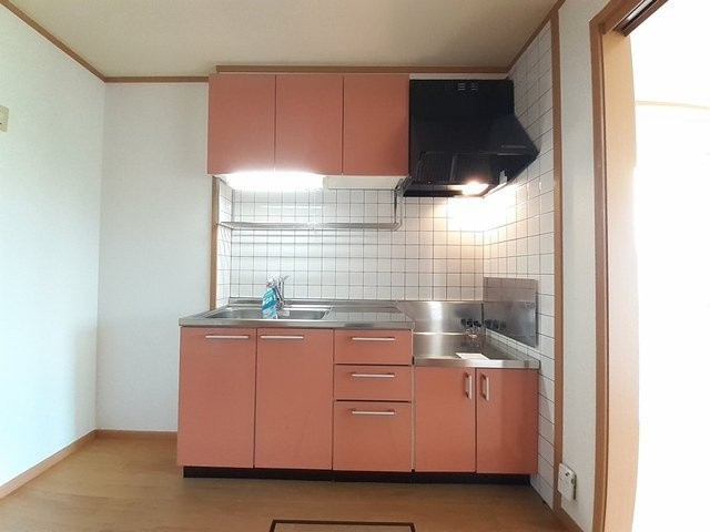 プルミエ・アムールⅡのキッチン|お料理しやすいキッチンです