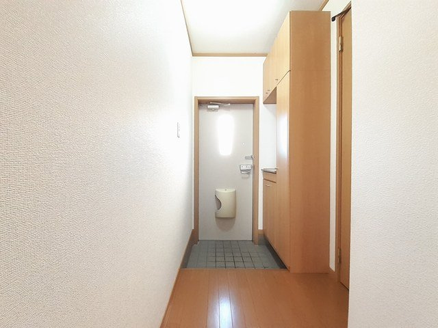 プルミエ・アムールⅢの玄関|シンプルで使いやすい玄関です