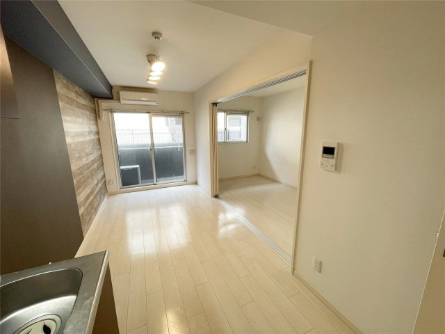 M's　court　今津山中の居間・リビング