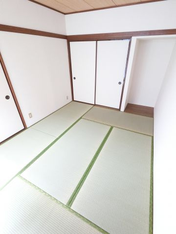 【寝室】