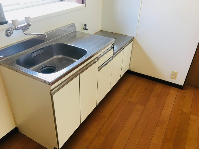 コンパクトなキッチンで掃除もラクラク