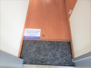 シンプルで使いやすい玄関です