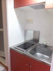 ２口ラジエントヒーター設置済みです。