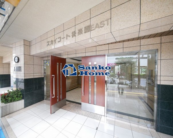 スカイコート後楽園EASTのエントランス