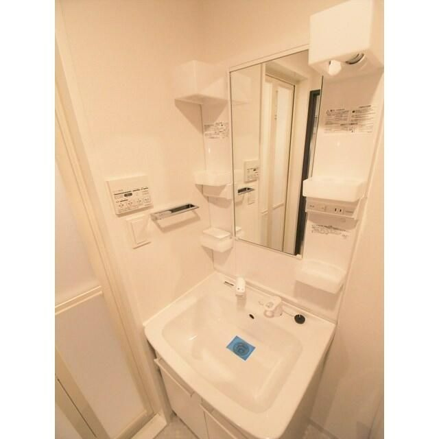 ＧＥＮＯＶＩＡお花茶屋ｓｋｙｇａｒｄｅｎの洗面所