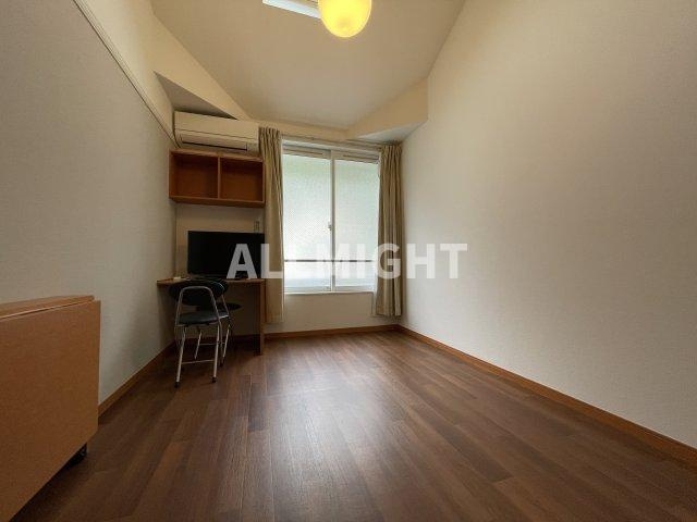 川崎市多摩区生田５丁目のアパートの居間・リビング|★お部屋探しはオールマイト不動産までご相談下さい♪