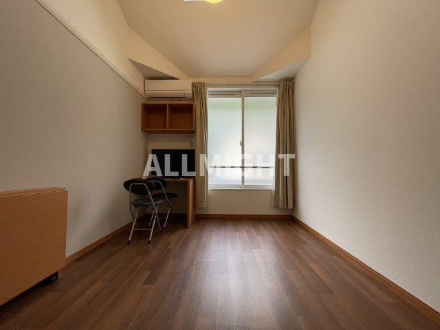 川崎市多摩区生田５丁目のアパートの居間・リビング|★お部屋探しはオールマイト不動産までご相談下さい♪