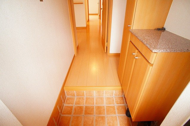 シンプルで使いやすい玄関です