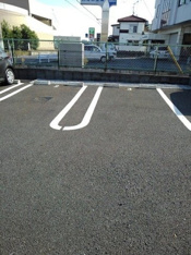 車をお持ちの方に嬉しい駐車場付きの物件です