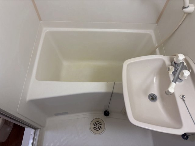 落ち着いた空間のお風呂です