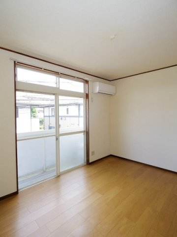 明るい室内です