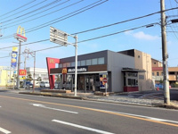 マクドナルドまで3300m