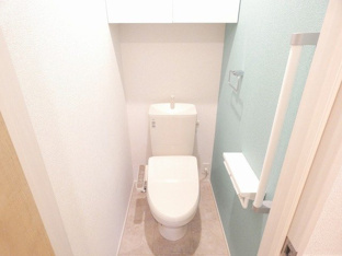 コンパクトで使いやすいトイレです