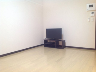 落ち着いて過ごせるお部屋なので、寝室にいかがでしょうか