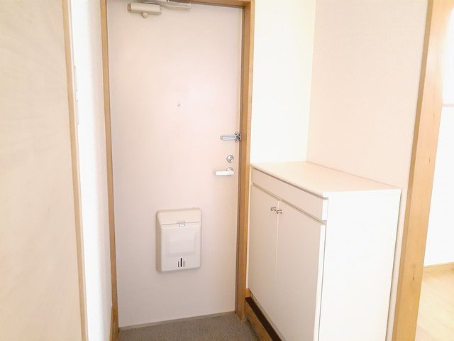 明るい玄関です