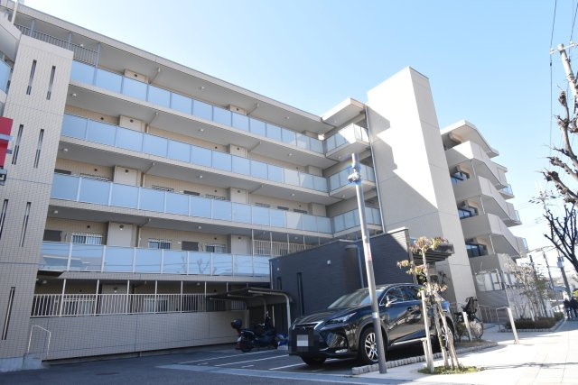 レジェンダリー甲子園浦風町の外観
