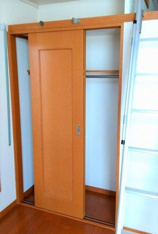 内装は落ち着いています