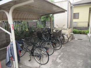 屋根付き駐輪場