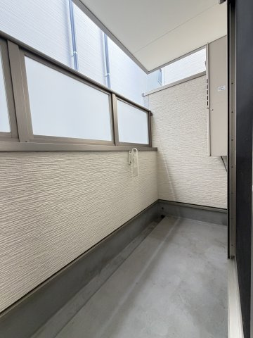 クリエオーレ上住吉のバルコニー