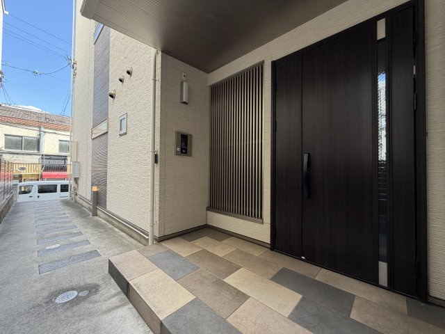 クリエオーレ上住吉のエントランス