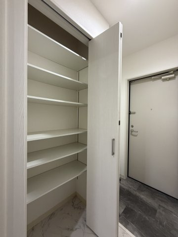 クリエオーレ上住吉の収納