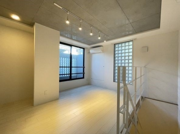 【居間・リビング】ALERO三軒茶屋Ⅲ