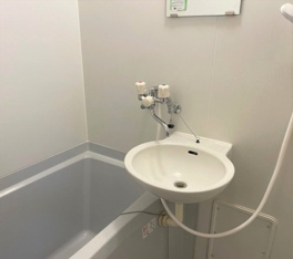コンパクトで使いやすいお風呂です