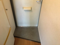 明るい玄関です