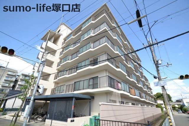 ハイム園田の外観