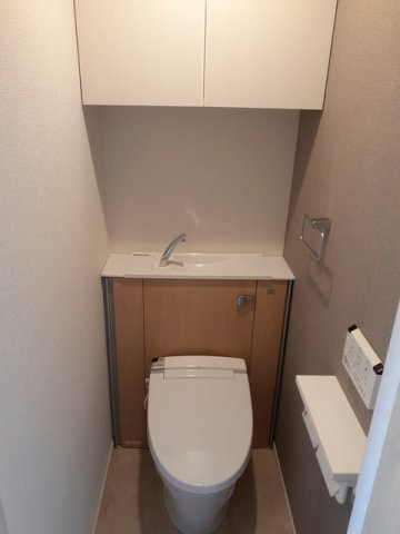 清潔感のあるトイレです