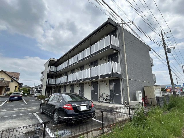 落ち着いた雰囲気の外観です