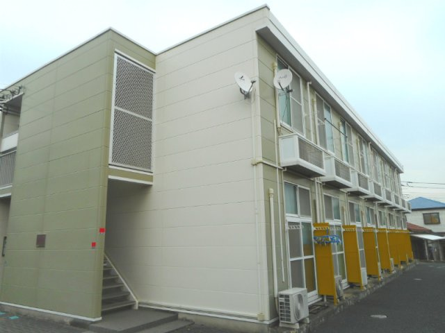 落ち着いた雰囲気の外観です