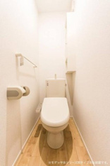 ゆったりとした空間のトイレです
