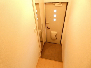 落ち着いた玄関です