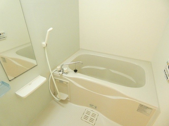 落ち着いた空間のお風呂です
